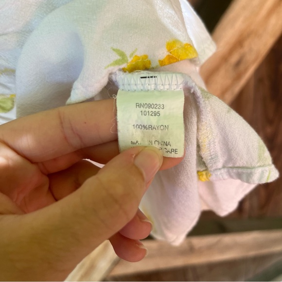 Pacsun Floral Tie Front Top - Picture 3 of 4